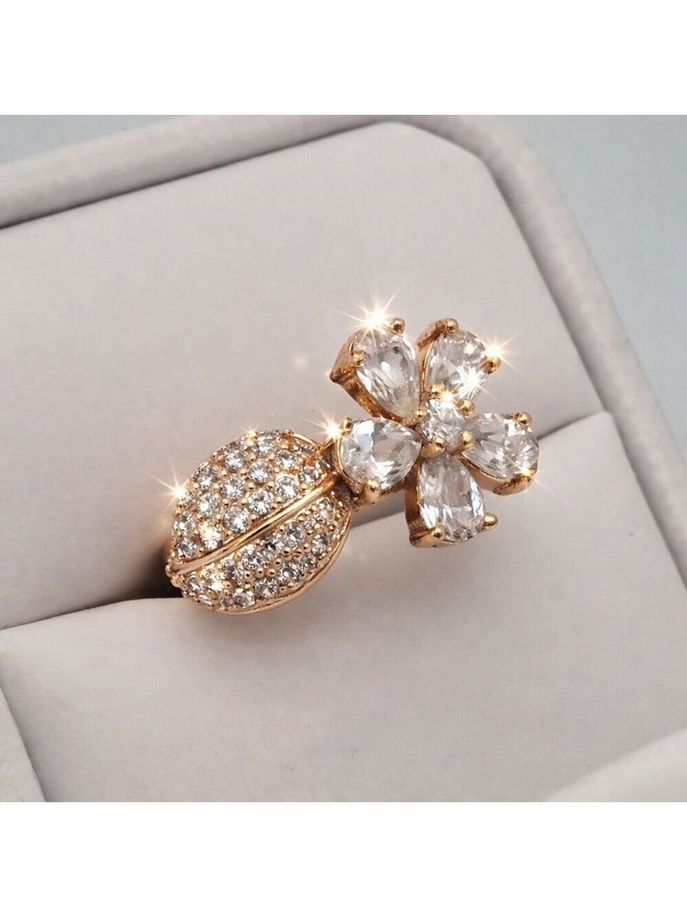 Floral Leaf Cluster Ring Gold and Silver Affordable Jewelry Size 8